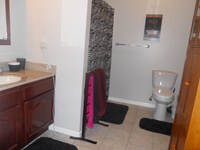 Bathroom in the larger one bedroom